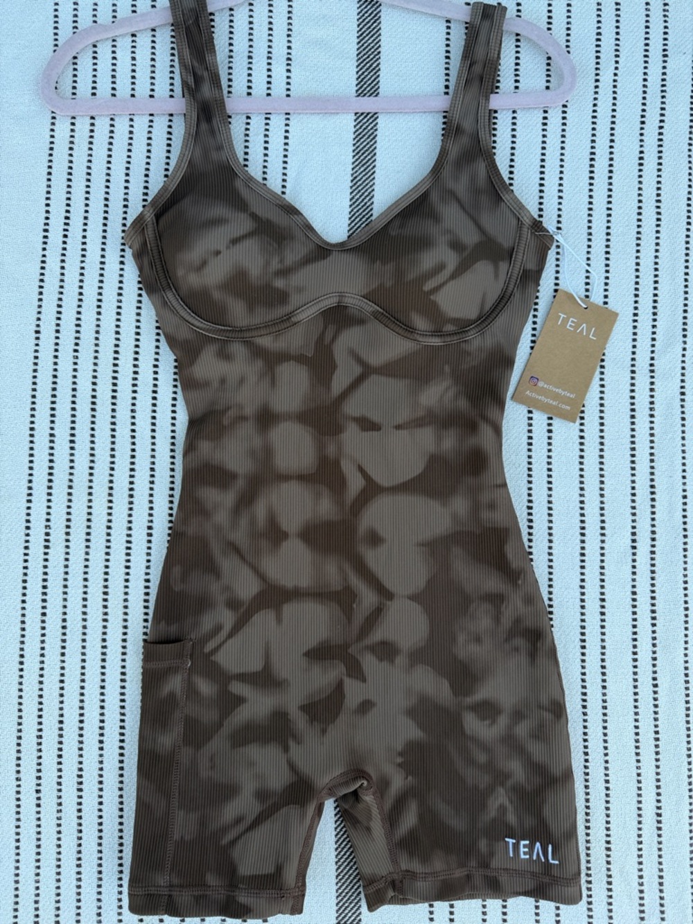 🌺ACTIVE BY TEAL
Aura Jumpsuit in Brown Shibori (S)